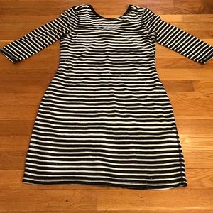 Stripes express dress. Gently worn. Great for work and casual use.
